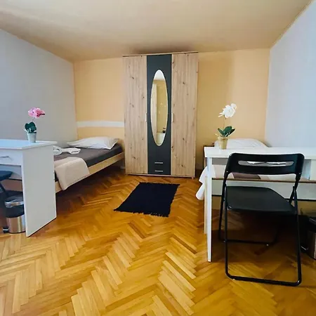 House365 Guest house Koper
